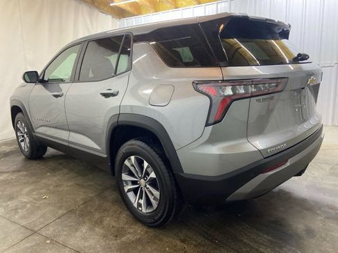 Used 2025 Chevrolet Equinox LT image 8