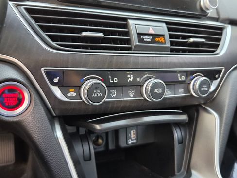 Used 2018 Honda Accord EX-L image 22