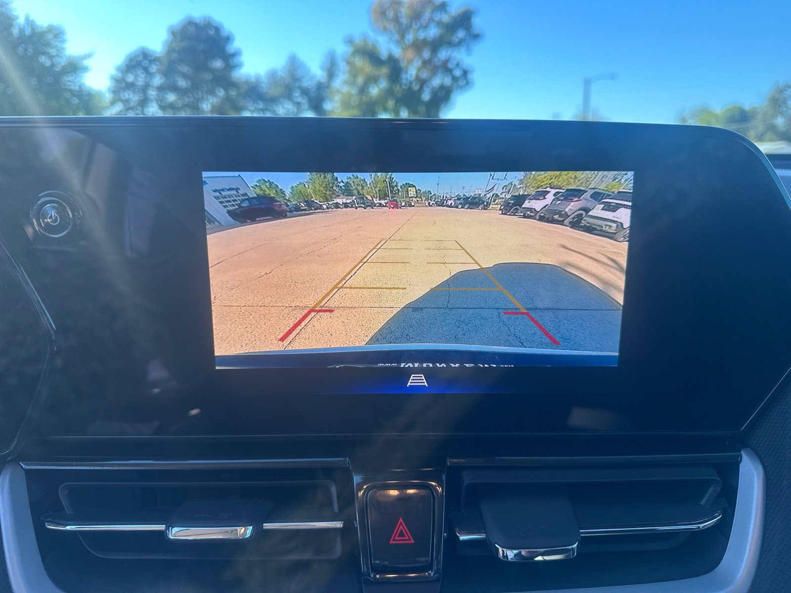 Used 2024 Chevrolet TrailBlazer LT FWD image 17