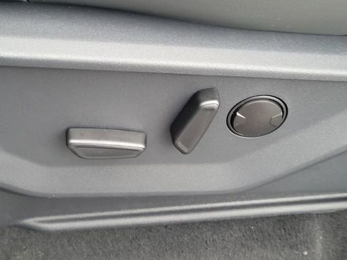 New 2025 Ford Expedition Max Active image 14