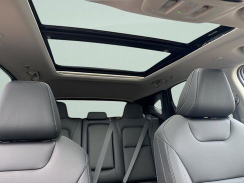 New 2025 Nissan Murano SL image 17