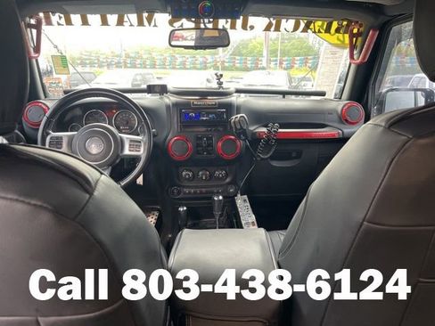 Used 2016 Jeep Wrangler Unlimited Rubicon AWD/4WD image 15
