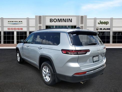 Used 2024 Jeep Grand Cherokee L Laredo w/ Trailer Tow Package image 4