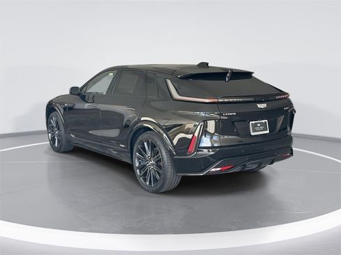 New 2026 Cadillac Lyriq V image 6