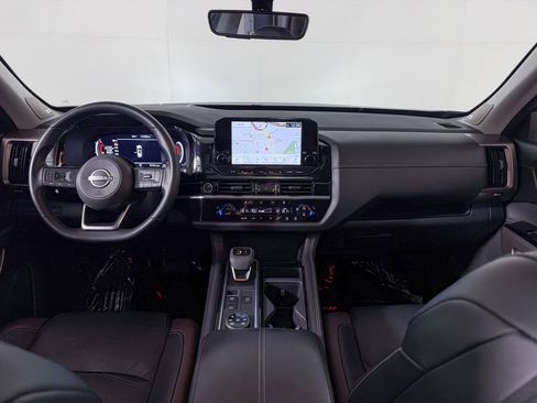Certified 2023 Nissan Pathfinder Platinum AWD/4WD image 15