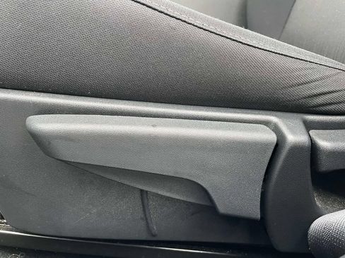 Used 2023 Nissan Sentra SV FWD image 16