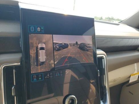 New 2026 GMC Yukon Denali w/ Sun & Power Step Package AWD/4WD image 30