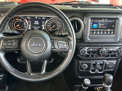 Used 2021 Jeep Wrangler Unlimited Sport AWD/4WD image 14