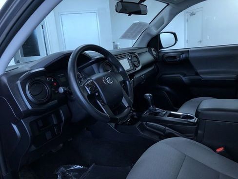 Certified 2017 Toyota Tacoma SR image 26