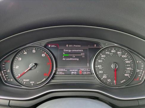 Used 2019 Audi A4 2.0T Premium image 11