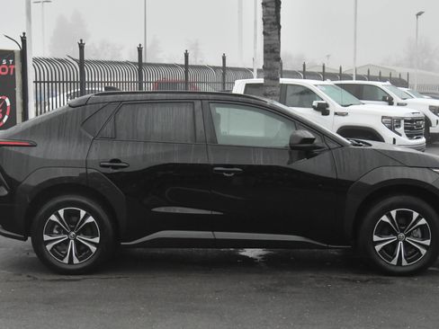 Used 2024 Toyota bZ4X AWD w/ Weather Package image 9