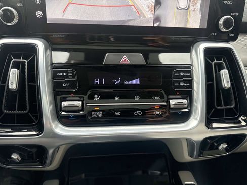 Used 2023 Kia Sorento SX Prestige image 27