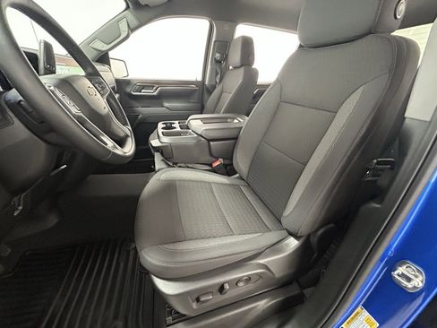 Used 2025 Chevrolet Silverado 1500 LT image 29
