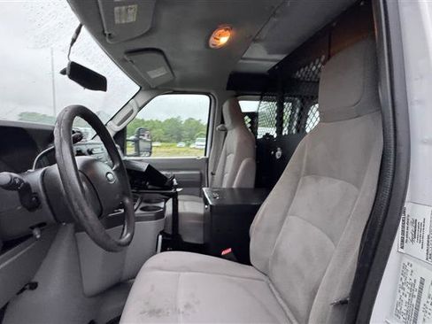 Used 2013 Ford E-150 and Econoline 150 RWD image 30