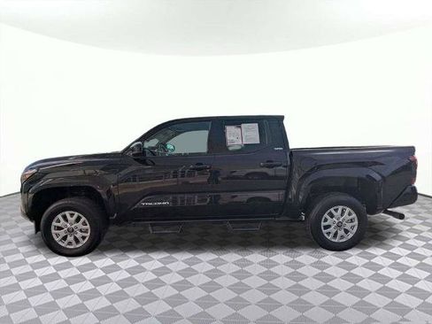 Used 2026 Toyota Tacoma SR5 AWD/4WD image 6