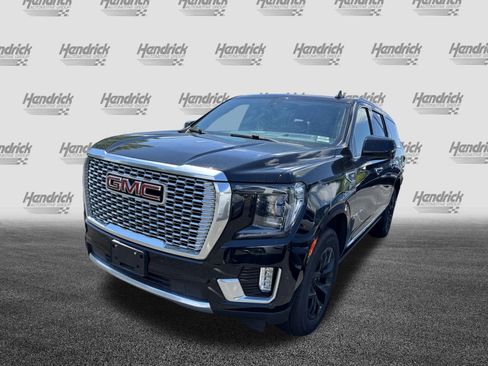 Used 2022 GMC Yukon XL Denali AWD/4WD image 6
