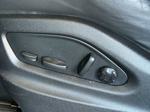 Used 2023 Porsche Cayenne image 13