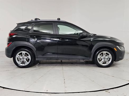 Used 2022 Hyundai Kona SEL image 7
