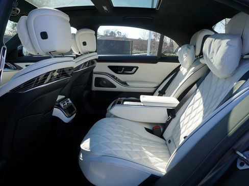 Certified 2023 Mercedes-Benz S 580 4MATIC Sedan image 13