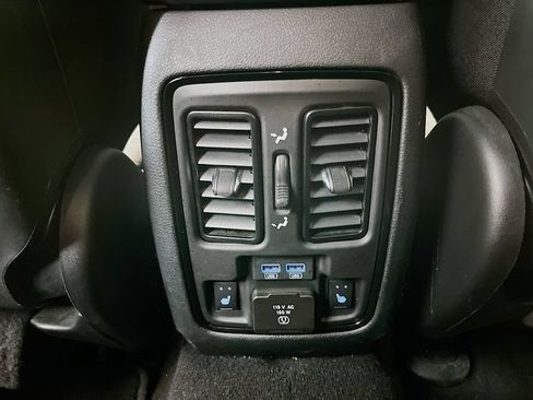 Used 2024 Dodge Durango R/T AWD/4WD image 34