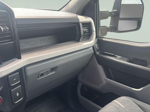 Used 2023 Ford F250 XL AWD/4WD image 23