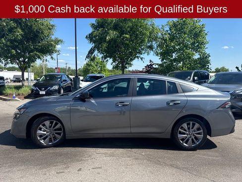 New 2026 Nissan Sentra SL FWD image 4