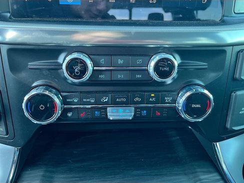 Used 2024 Ford F150 Lariat w/ FX4 Off-Road Package AWD/4WD image 16