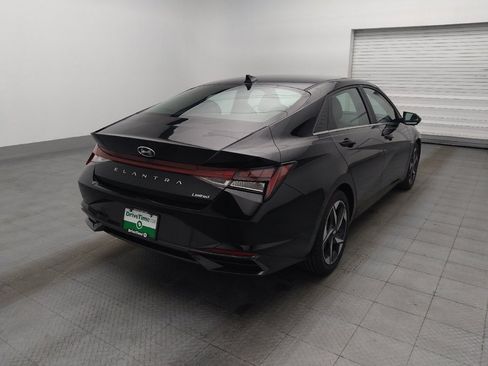 Used 2023 Hyundai Elantra Limited FWD image 9