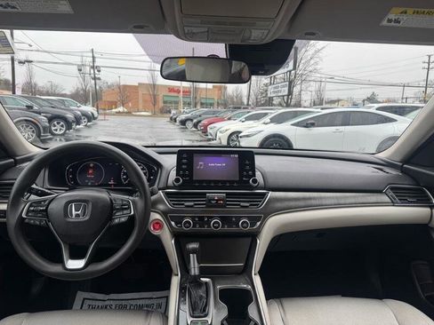 Used 2019 Honda Accord LX image 10