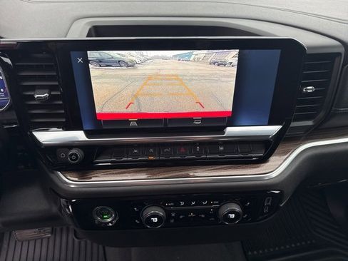 Used 2024 Chevrolet Silverado 1500 LT image 14