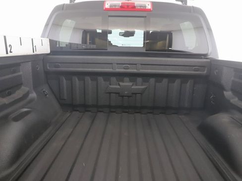 Used 2022 Chevrolet Colorado LT w/ Redline Special Edition image 27