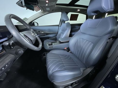 Certified 2024 Nissan Ariya AWD image 14