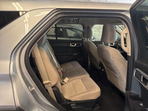 Used 2021 Ford Explorer 4WD image 9