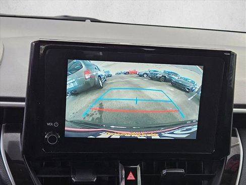 Used 2024 Toyota Corolla LE FWD image 13