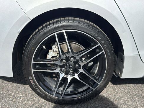 Used 2020 Toyota Corolla SE w/ Carpet Mat Package (TMS) image 9