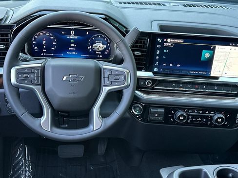 New 2026 Chevrolet Silverado 1500 RST w/ Z71 Off-Road Package AWD/4WD image 16
