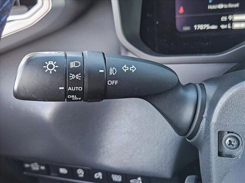 Used 2025 Toyota Tundra Platinum w/ TRD Off-Road Package AWD/4WD image 15