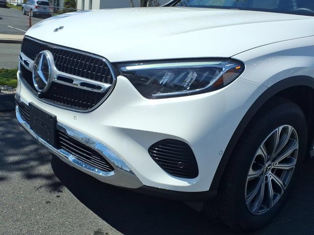 Used 2025 Mercedes-Benz GLC 300 4MATIC image 7