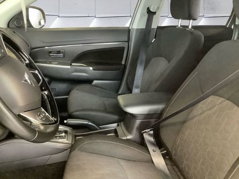 Used 2020 Mitsubishi Outlander Sport SE AWD/4WD image 7
