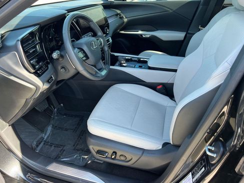 Used 2025 Lexus RX 350 Premium Plus w/ Convenience Package FWD image 9