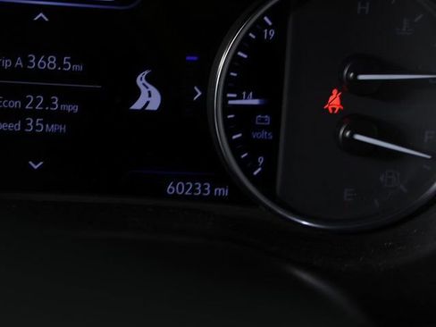 Used 2024 Buick Enclave Premium image 22