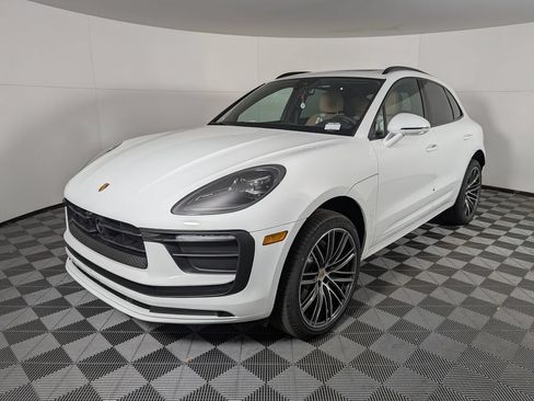 New 2026 Porsche Macan AWD/4WD image 1