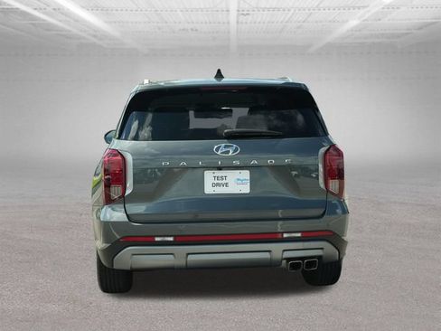 Used 2025 Hyundai Palisade SEL FWD image 8