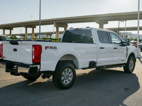 Used 2023 Ford F250 XLT w/ FX4 Off-Road Package image 6