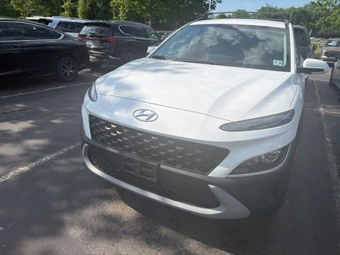 Used 2023 Hyundai Kona SEL AWD/4WD image 5