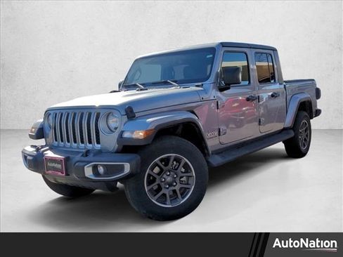 Used 2021 Jeep Gladiator Overland w/ Popular Equipment Package image 1