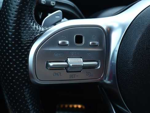 Used 2021 Mercedes-Benz GLA 250 4MATIC image 24