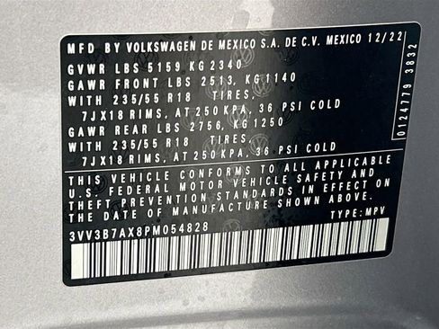 Used 2023 Volkswagen Tiguan SE FWD image 33