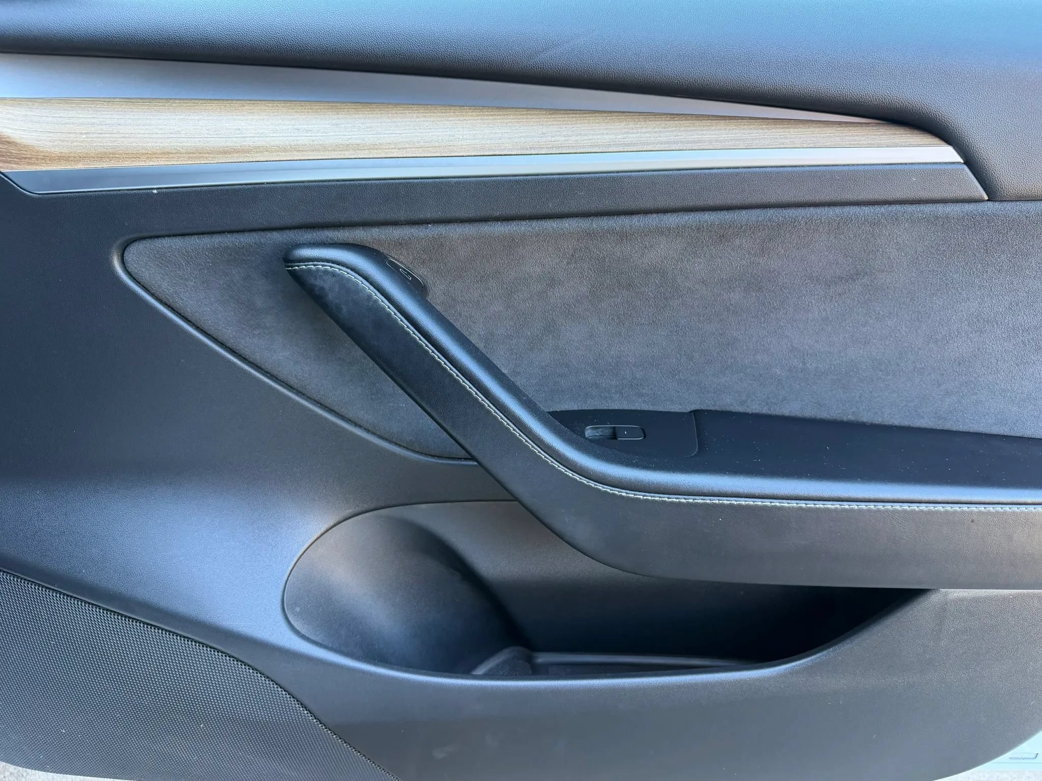 Used 2022 Tesla Model 3 Long Range AWD/4WD image 12