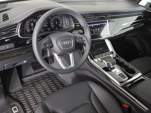 New 2026 Audi Q7 2.0T Premium image 2
